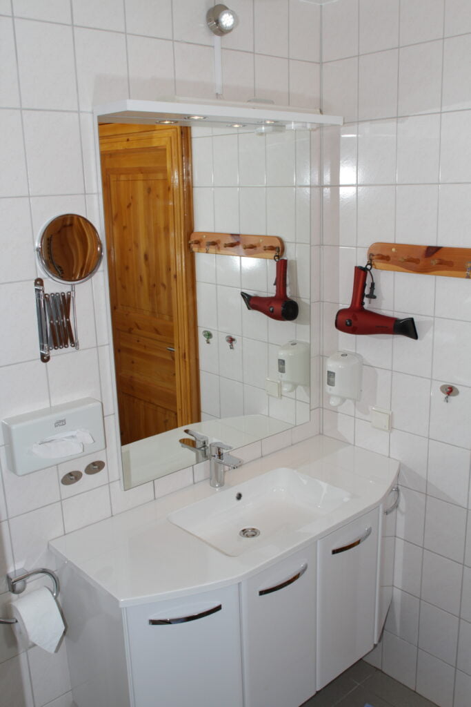 Wohnung4-Bad-2-